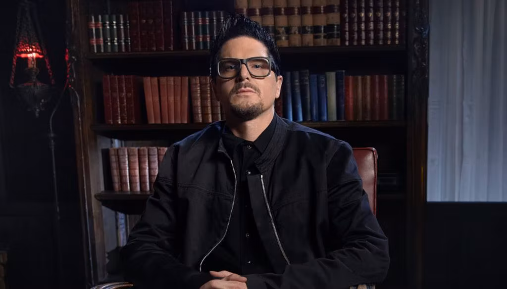 New Sneak Peek From Eli Roth & Zak Bagan’s “Haunted Museum” Arrives Ahead Of Premiere
