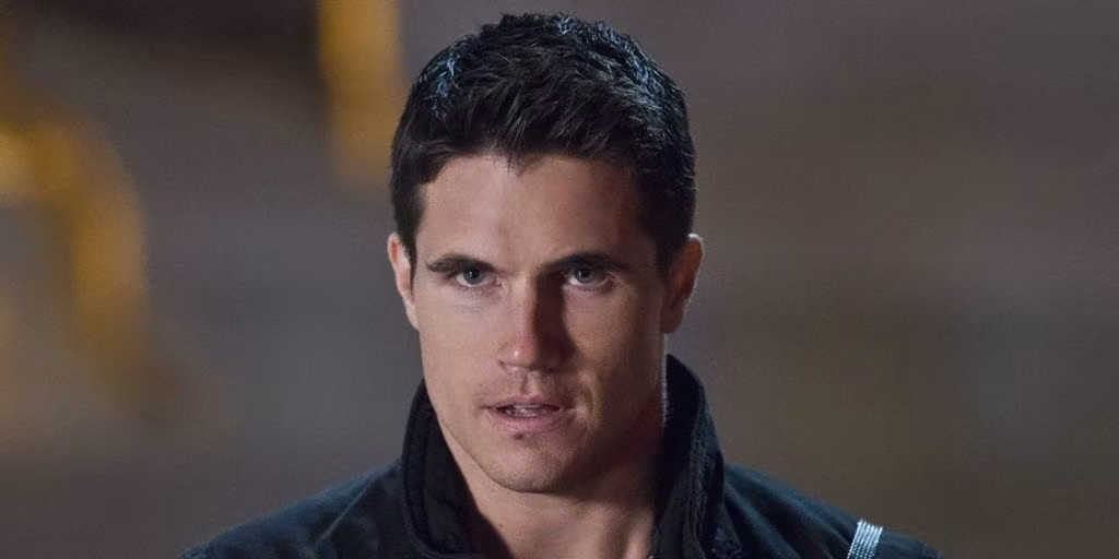 Robbie Amell Among New Cast Members For Season 3 Of "The Witcher"
