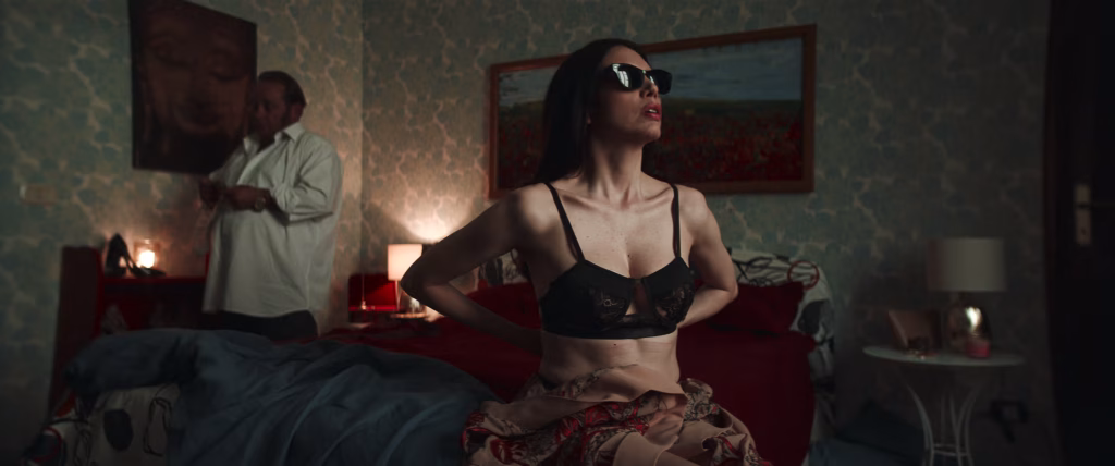Movie Reviews: “Dark Glasses” and “No Looking Back” (SLASH 1/2 Film Festival)
