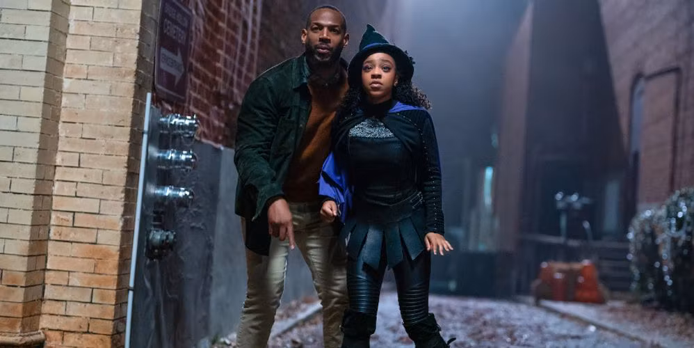 Halloween Movie 'The Curse of Bridge Hallow' Stars Wayan's Father-Daughter Duo