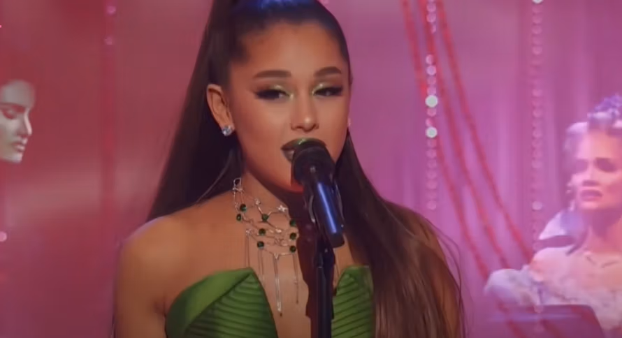 Ariana Grande And Jeff Goldblum Starring In The Upcoming "Wicked" Film Adaptation