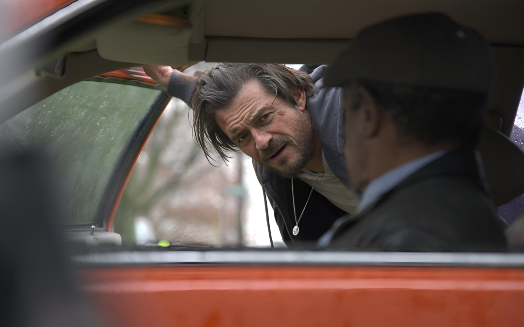 Red Right Hand: Orlando Bloom Fights for Family in Gritty Thriller