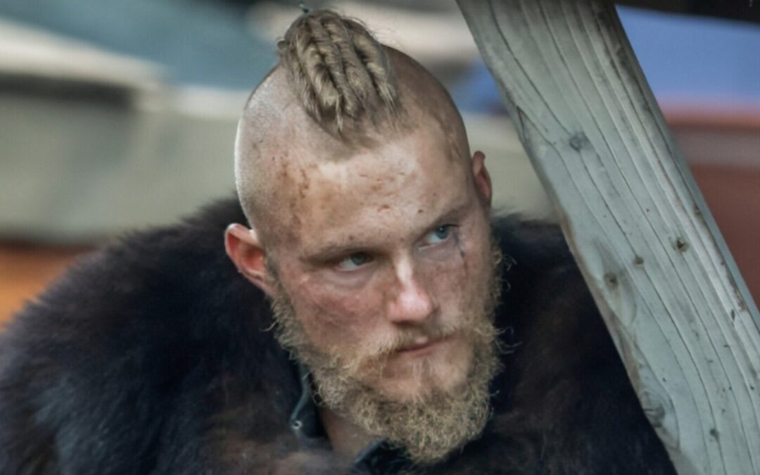 Viking’s Alexander Ludwig Stars in Survival Horror ‘Night Comes’