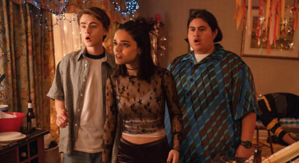 A24's New 'Y2K' Trailer Unleashes Killer Tech at a Party