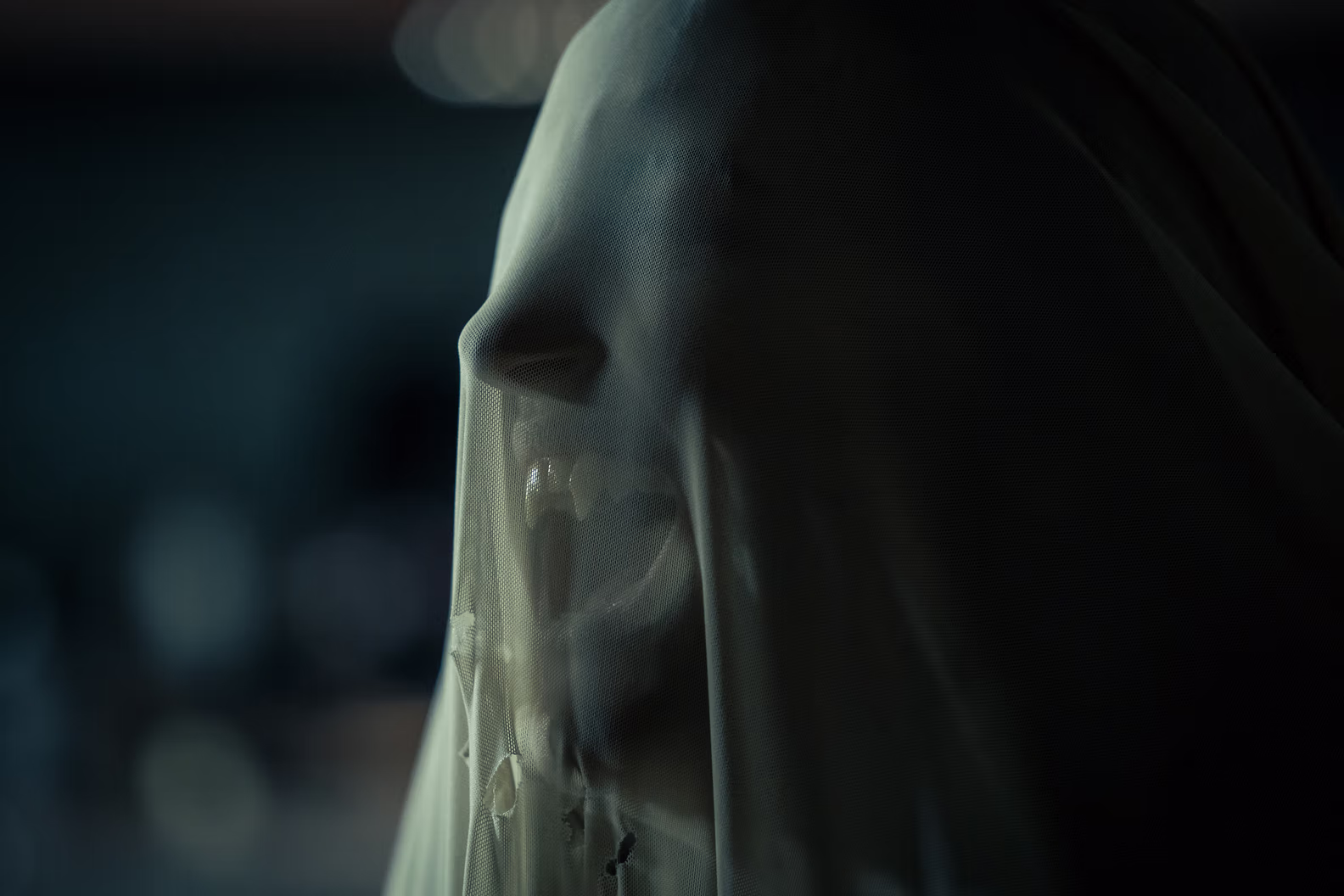 New 'Salem's Lot' Clip Bares its Fangs to Celebrate Premiere