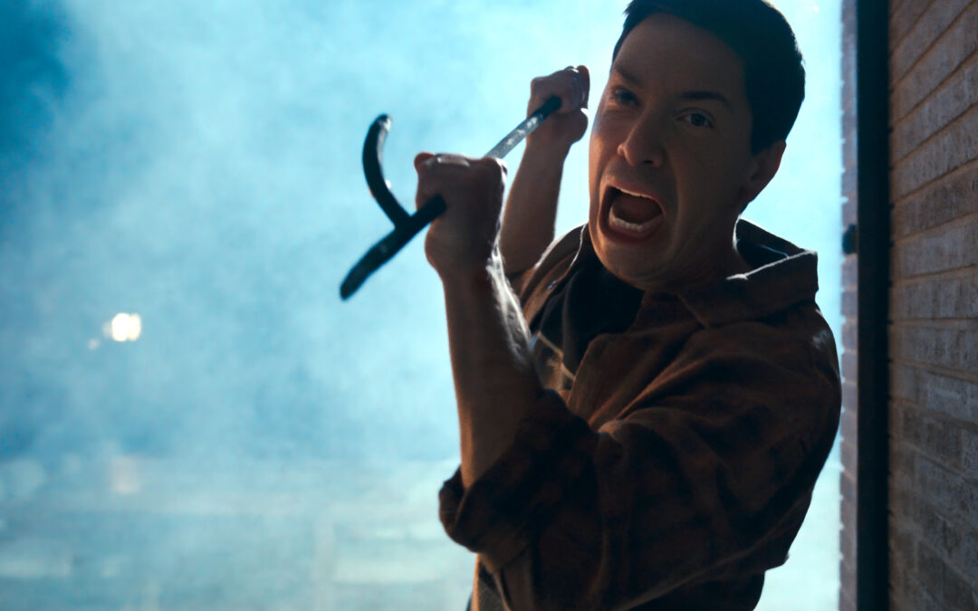 Justin Long & Kate Bosworth Face-Off with Killer Canines in the Horror-Comedy ‘Coyotes’