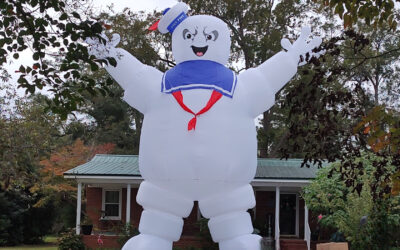 Unboxing a 33 Ft Tall Ghostbusters’ Stay Puft Marshmallow Man Inflatable