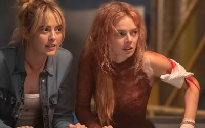 Samara Weaving and Kathryn Newton